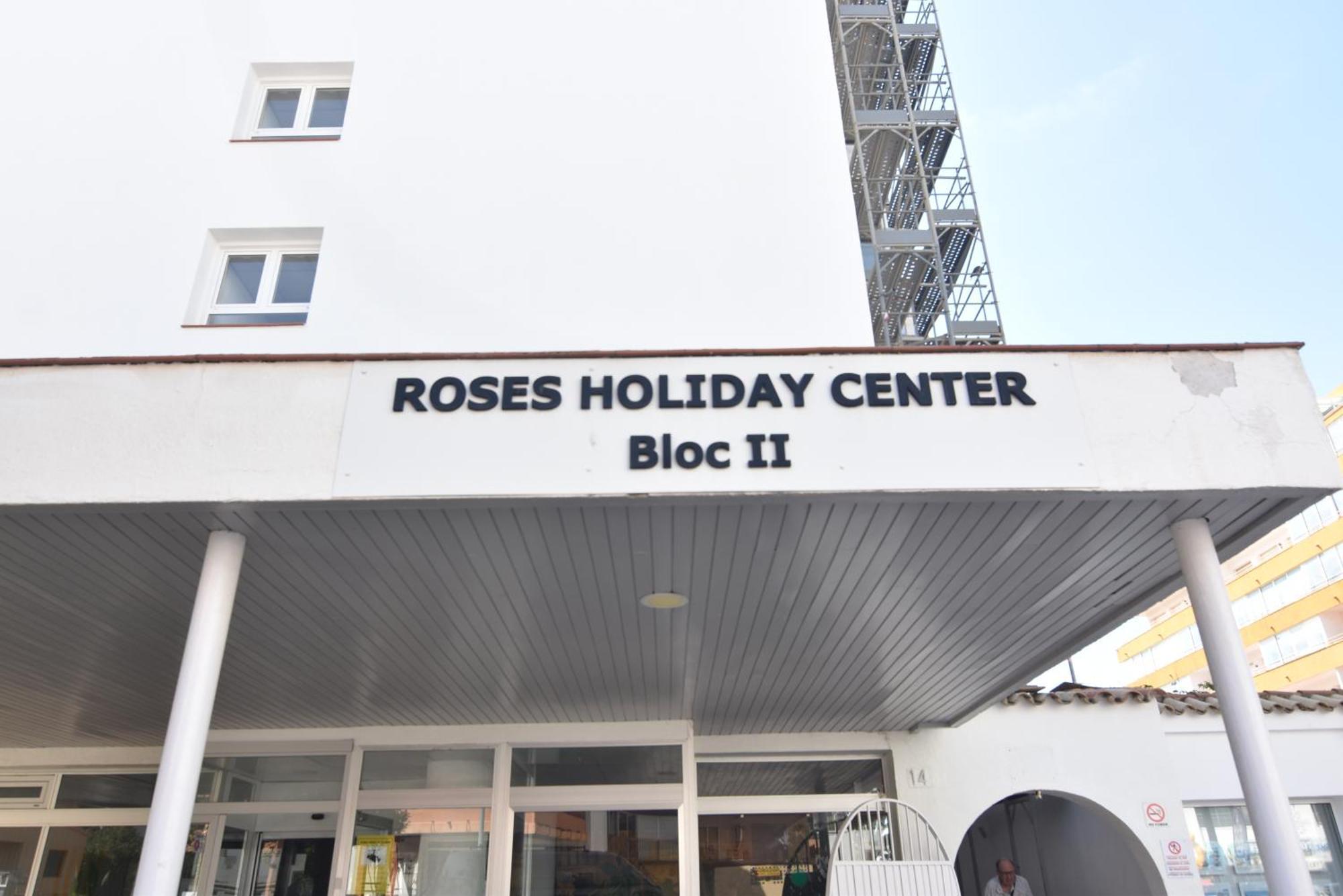 Rnet - Rhc 2712 Roses Holiday Center Luaran gambar